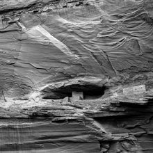 Load image into Gallery viewer, A079- Ledge Ruin B&amp;W, Chinle, AZ